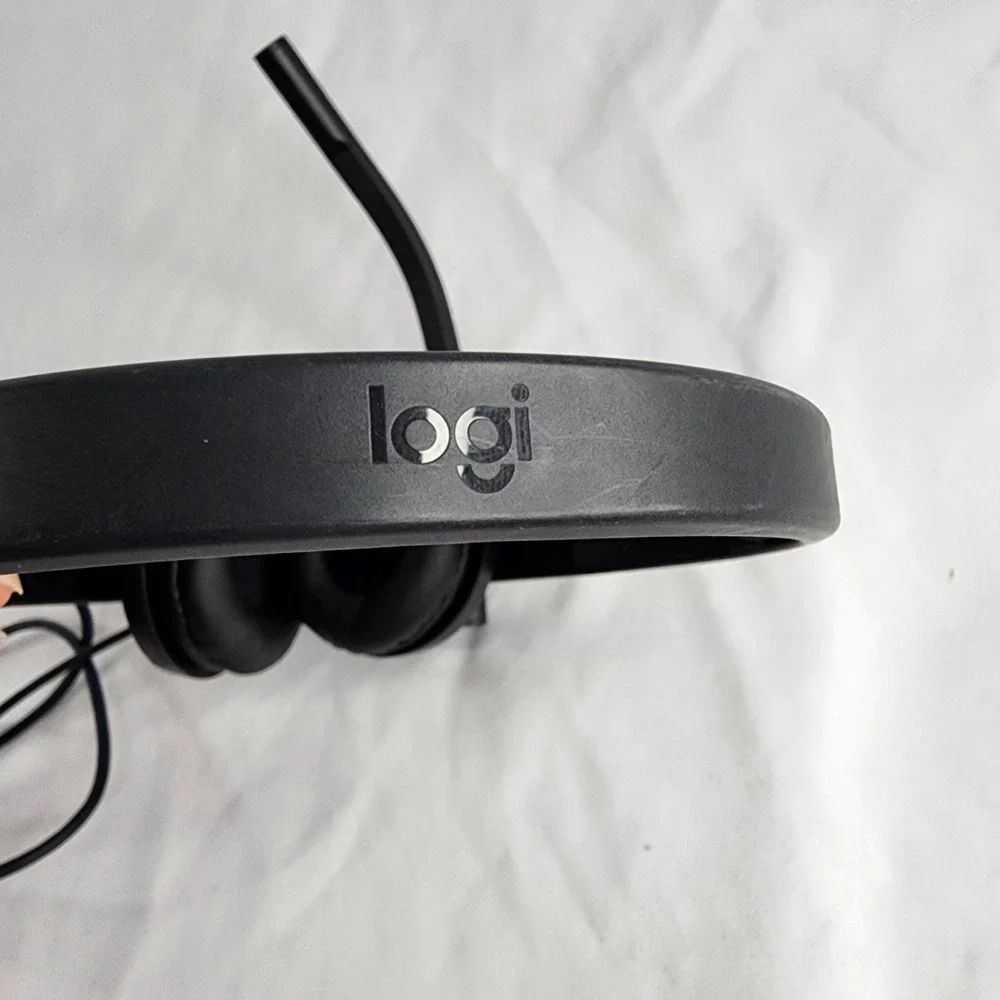 Logitech H570e USB Stereo Headset - Black (981-000574)